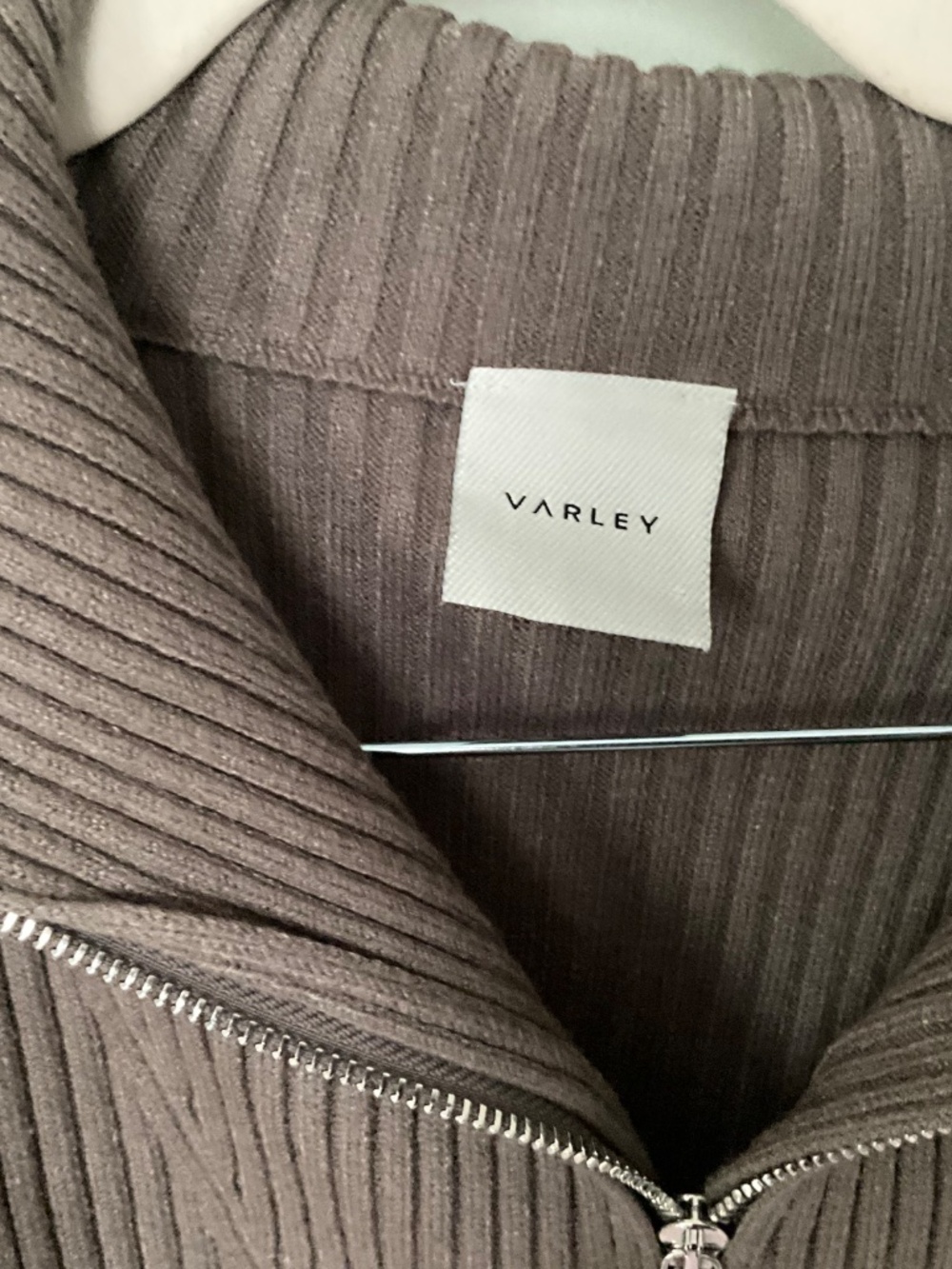 Varley Reid 1/2 Zip Sweater Medium (Green) - Picture 2 of 3
